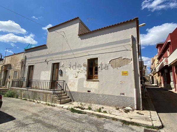 casa indipendente in vendita ad Ispica