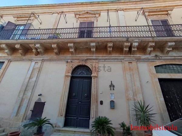 casa indipendente in vendita ad Ispica