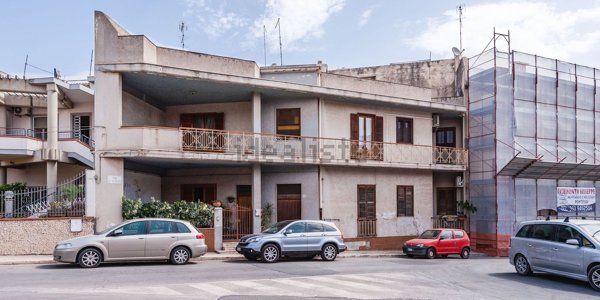 casa indipendente in vendita ad Ispica