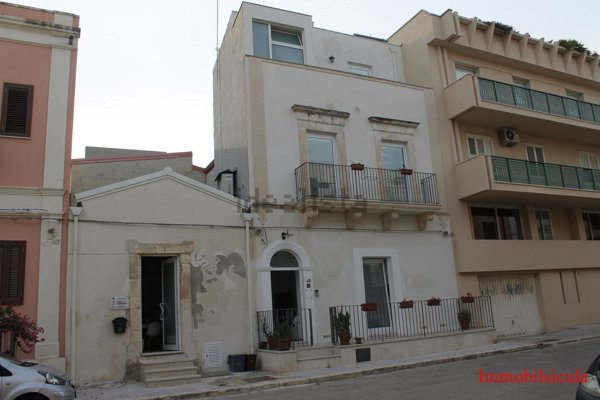 casa indipendente in vendita ad Ispica