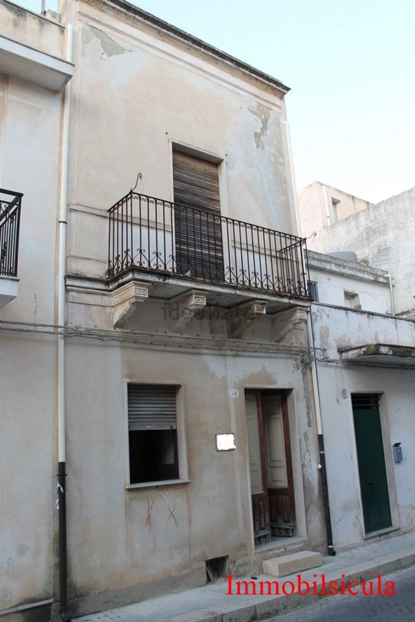 casa indipendente in vendita ad Ispica