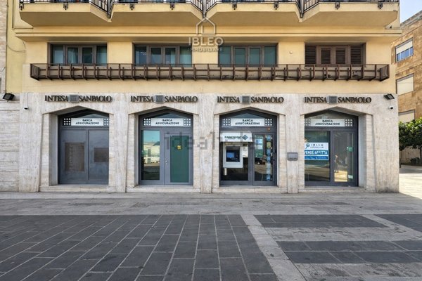 locale commerciale in vendita ad Ispica