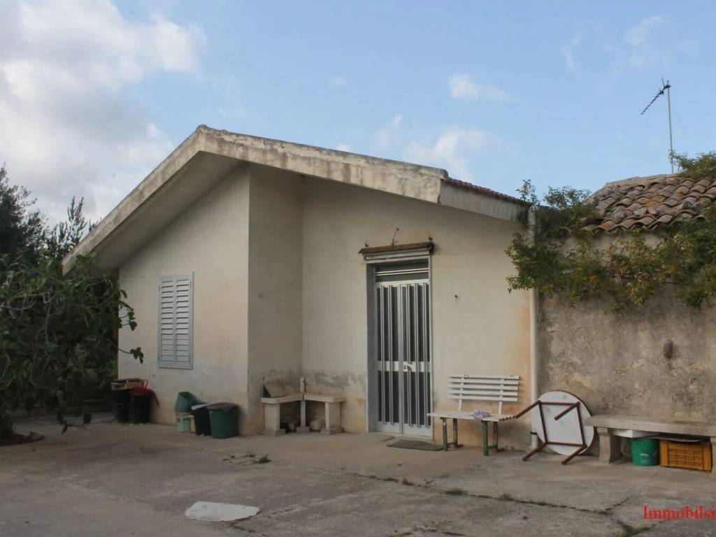casa indipendente in vendita ad Ispica