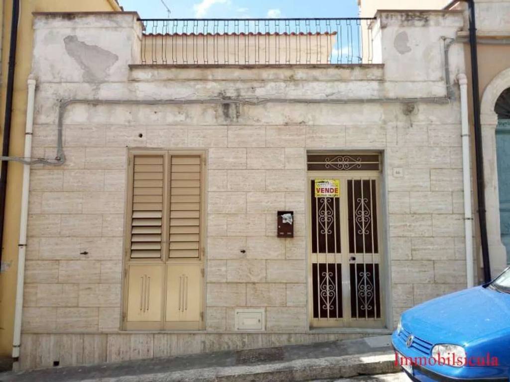 casa indipendente in vendita ad Ispica