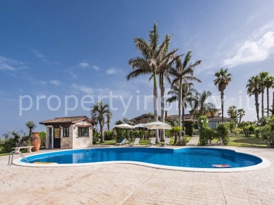 casa indipendente in vendita ad Ispica in zona Santa Maria del Focallo