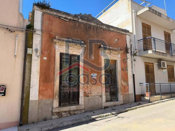 casa indipendente in vendita ad Ispica