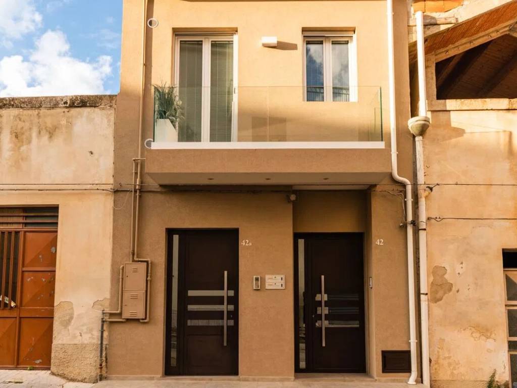 casa indipendente in vendita ad Ispica