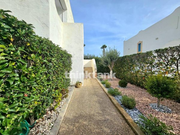 casa indipendente in vendita ad Ispica in zona Santa Maria del Focallo