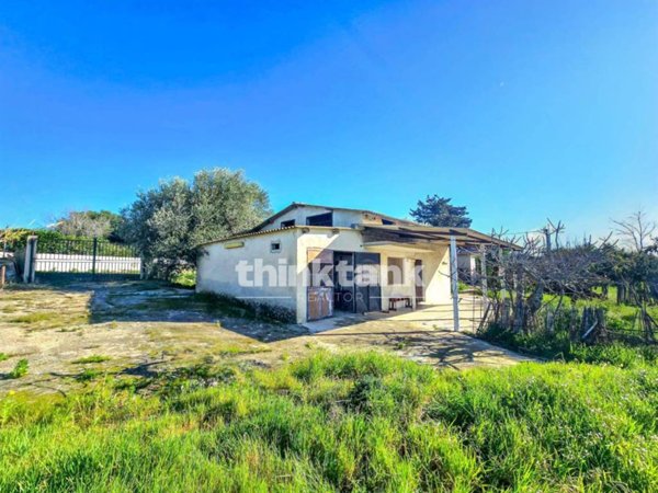 casa indipendente in vendita ad Ispica in zona Santa Maria del Focallo