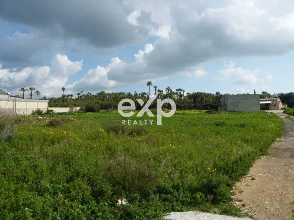 casa indipendente in vendita ad Ispica in zona Santa Maria del Focallo
