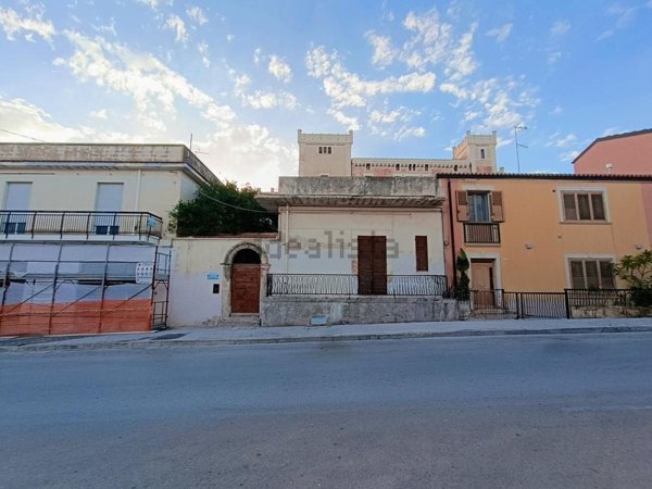 casa indipendente in vendita ad Ispica