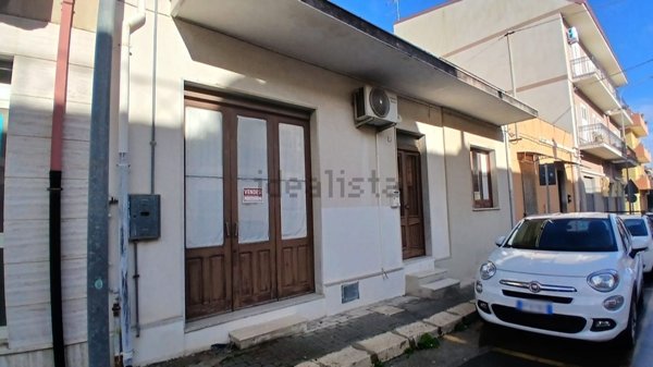 casa indipendente in vendita ad Ispica