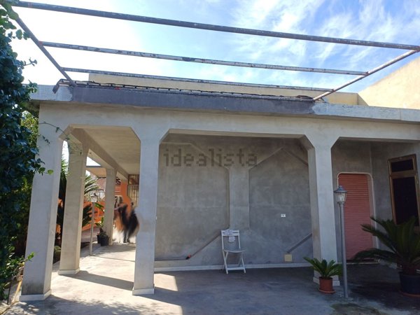 casa indipendente in vendita ad Ispica in zona Santa Maria del Focallo