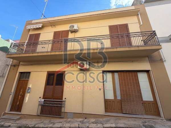 casa indipendente in vendita ad Ispica