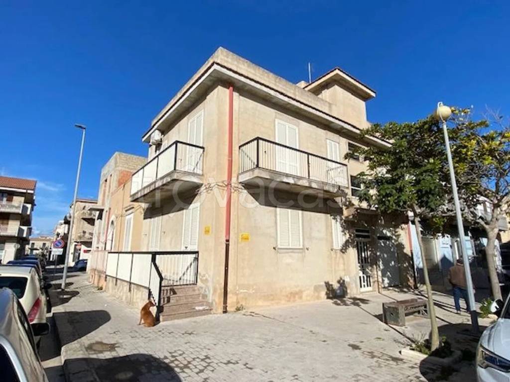 casa indipendente in vendita ad Ispica