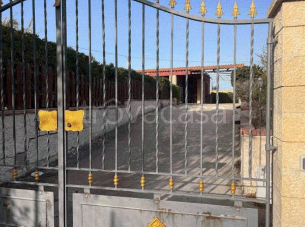 appartamento in vendita ad Ispica in zona Santa Maria del Focallo