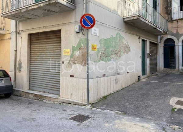 negozio in vendita ad Ispica