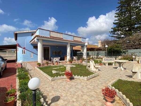 casa indipendente in vendita ad Ispica