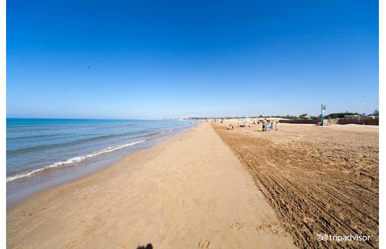 casa indipendente in vendita ad Ispica in zona Santa Maria del Focallo