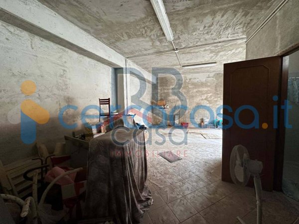 locale commerciale in vendita ad Ispica