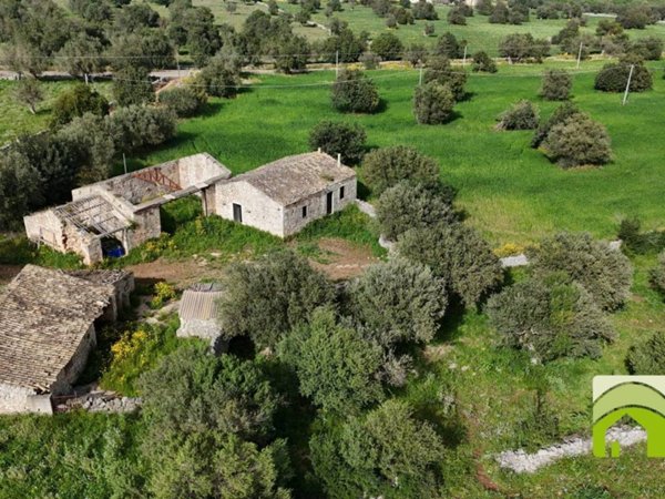 casa indipendente in vendita ad Ispica