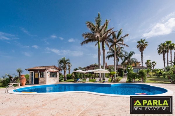 villa in vendita ad Ispica in zona Santa Maria del Focallo