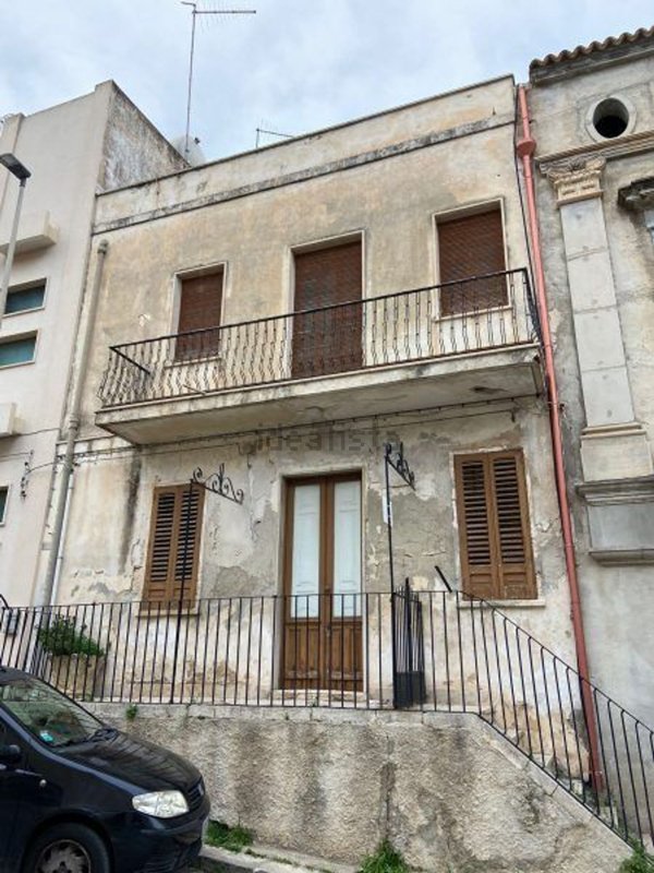 casa indipendente in vendita ad Ispica