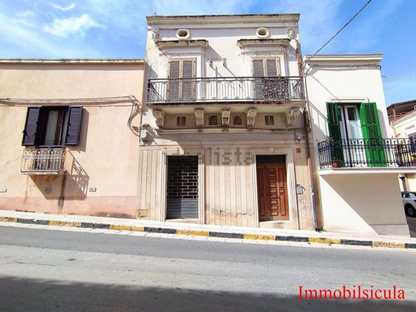 casa indipendente in vendita ad Ispica
