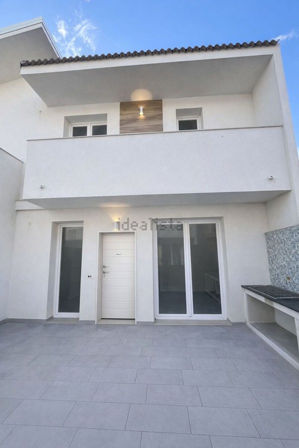 casa indipendente in vendita ad Ispica in zona Marina Marza