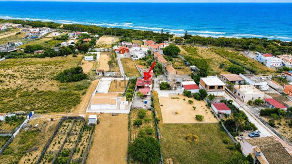 casa indipendente in vendita ad Ispica in zona Santa Maria del Focallo