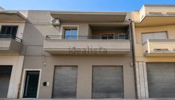 casa indipendente in vendita ad Ispica