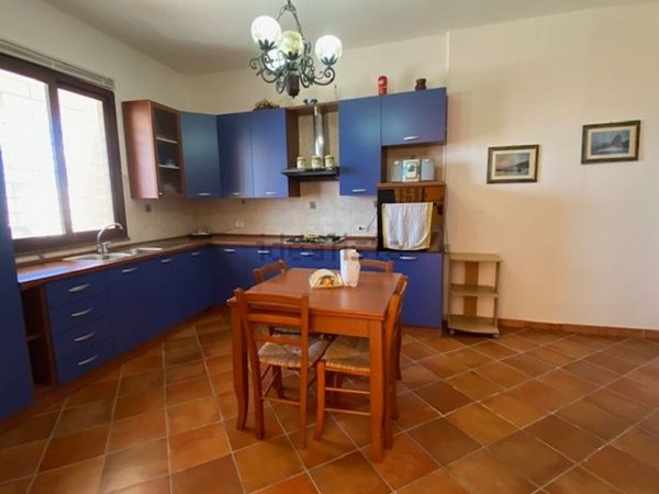casa indipendente in vendita ad Ispica in zona Santa Maria del Focallo