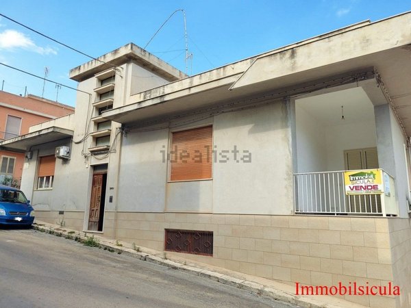 casa indipendente in vendita ad Ispica
