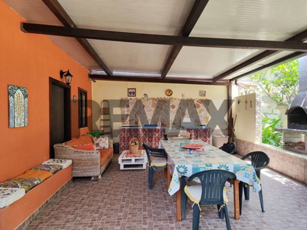 casa indipendente in vendita ad Ispica in zona Santa Maria del Focallo