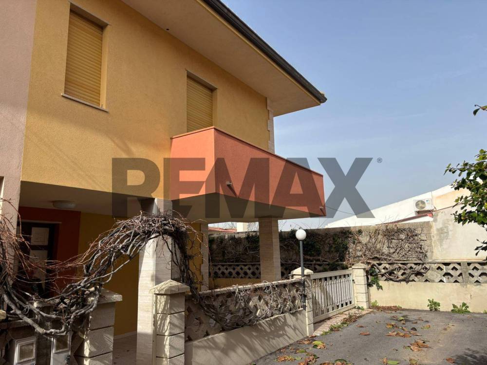 casa indipendente in vendita ad Ispica