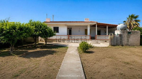 casa indipendente in vendita ad Ispica in zona Santa Maria del Focallo