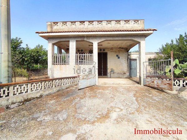 casa indipendente in vendita ad Ispica