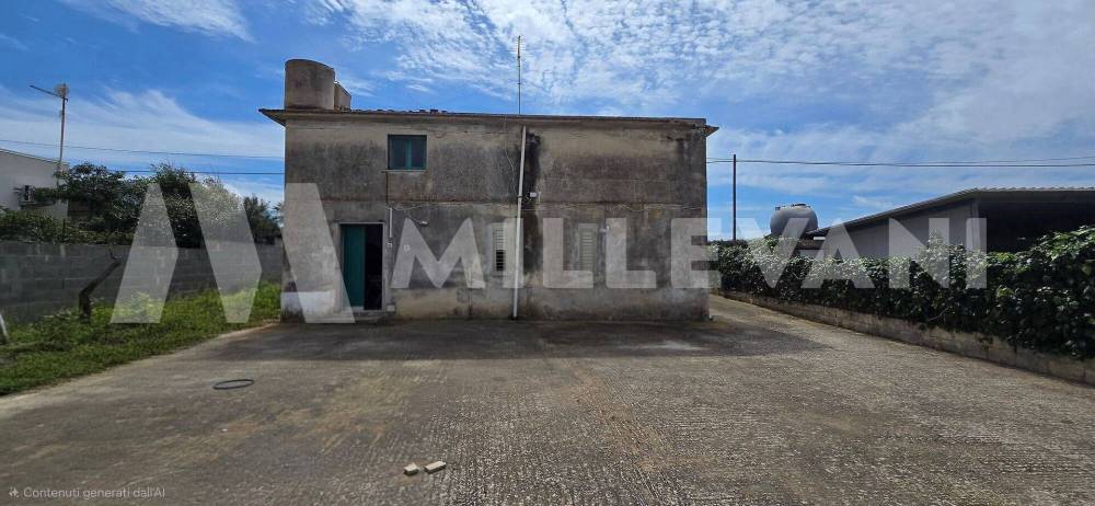 casa indipendente in vendita ad Ispica in zona Santa Maria del Focallo