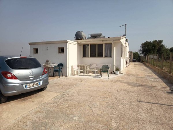 casa indipendente in vendita ad Ispica in zona Santa Maria del Focallo