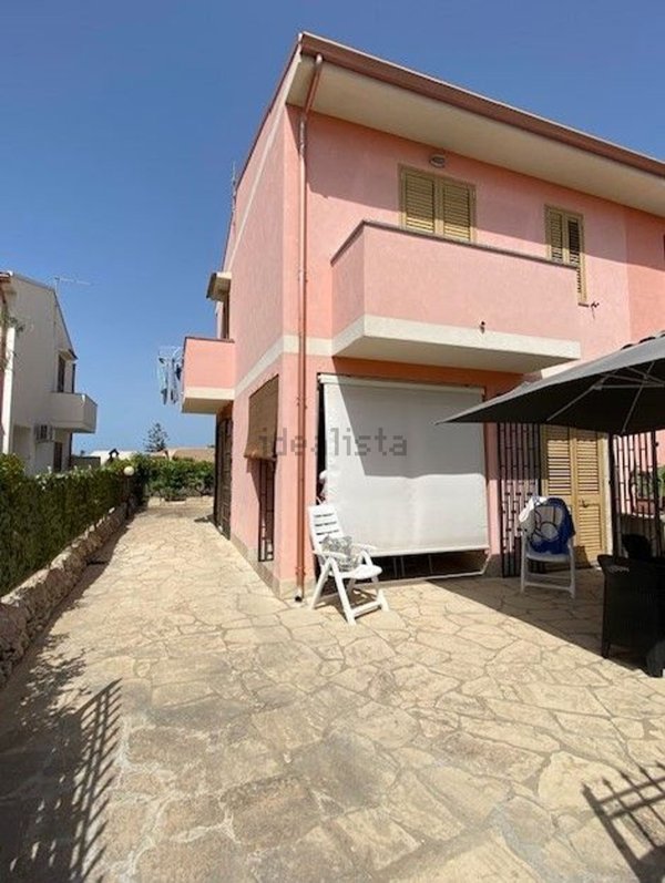 casa indipendente in vendita ad Ispica