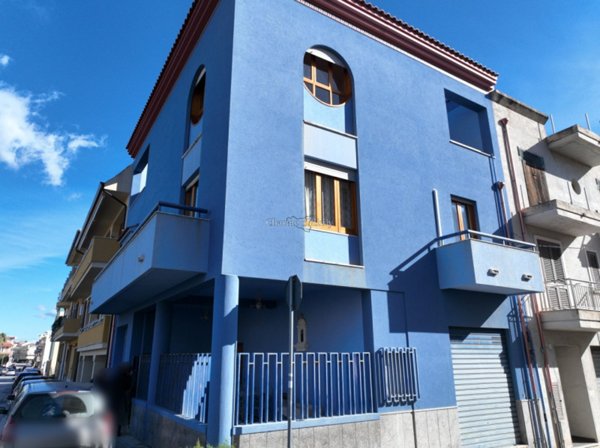 casa indipendente in vendita ad Ispica