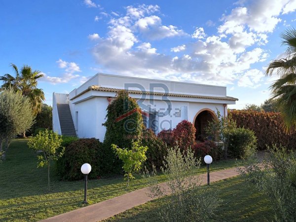 casa indipendente in vendita ad Ispica