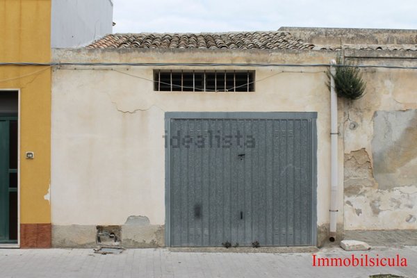 box auto in vendita ad Ispica