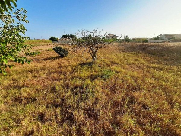 terreno in vendita ad Ispica in zona Santa Maria del Focallo