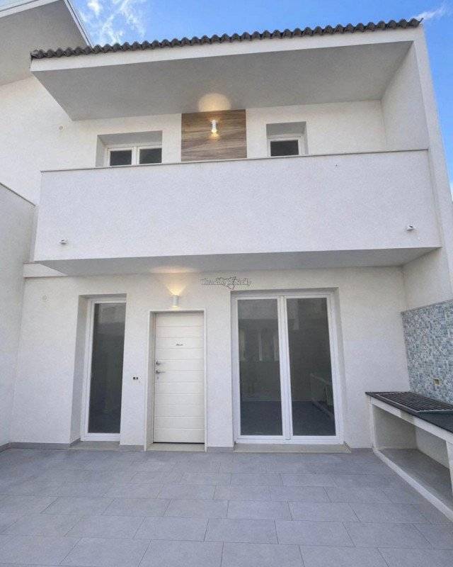 casa indipendente in vendita ad Ispica