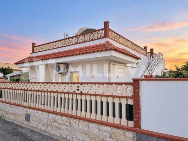 casa indipendente in vendita ad Ispica