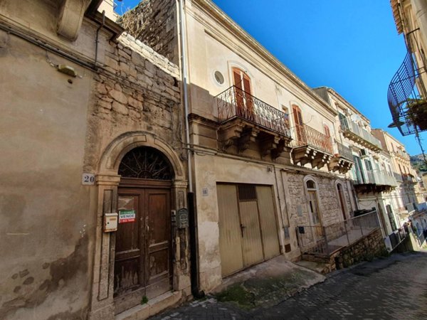 appartamento in vendita a Modica in zona Modica Bassa