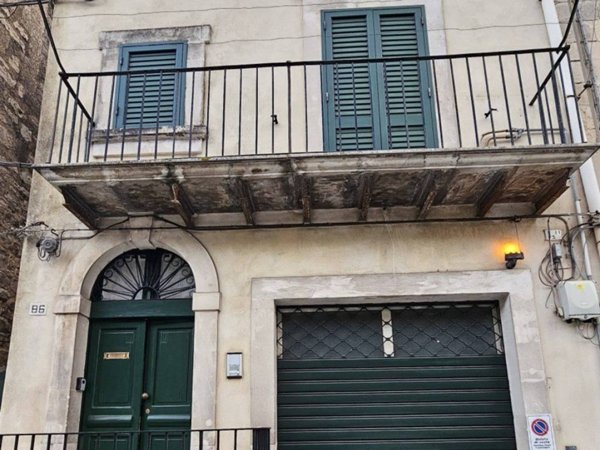 casa indipendente in vendita a Modica in zona Modica Bassa