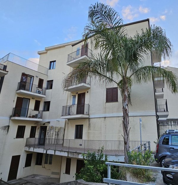 appartamento in vendita a Modica in zona Modica Alta