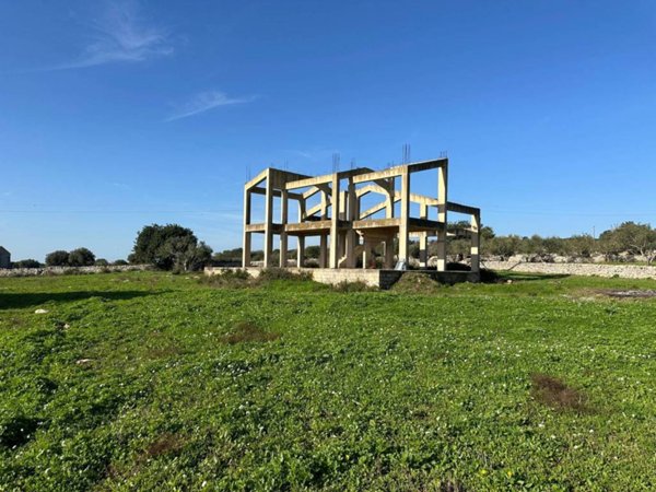 casa indipendente in vendita a Modica